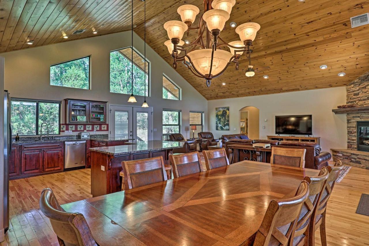 פיינטופ-לייקסייד Serene Lakeside Cabin With Decks And Edler Lake Views! מראה חיצוני תמונה